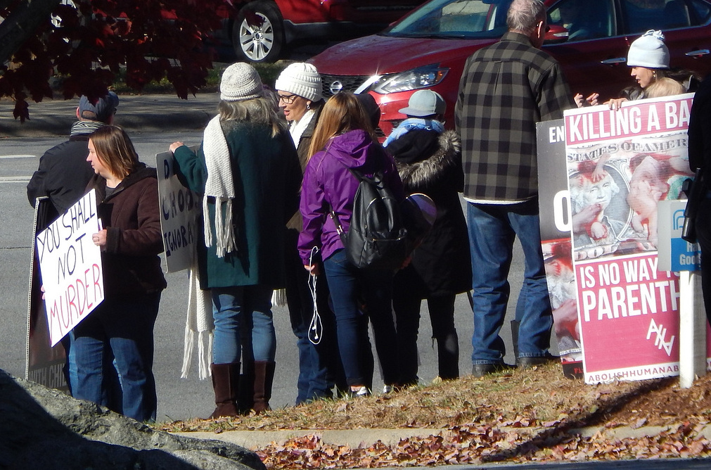 abortion-protesters